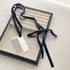 Blogger de Corea del Sur Ernie Mismo collar con colgante de peine plateado Peine para flequillo de mujer Cadena para clavícula de viajero Cadena para suéter