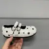 Sapatos Rasos de Couro com Fivela Dupla Decorativa de Bolinhas Estilo Casual Retrô 2026 Outono Inicial Sapatilhas para Meninas