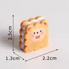 Desenho Animado Fofo Brinquedo de Comida Artificial Urso Sanduíche Biscoito Enfeites de Resina Acessórios de Decoração DIY Pequenos Enfeites de Mesa