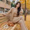 Conjunto redutor de idade de estilo deusa elegante, cardigan de damasco de alta qualidade, calças largas, vestido de outono de três peças para mulheres