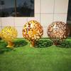 Escultura de aço inoxidável Bola oca criativa Jardim quadrado Ornamentos de metal luminosos Decoração de bola de paisagem ao ar livre