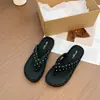 Nuevas Chanclas de Verano Estilo Coreano Suela Plana Retro Playa Francesas para Mujer Uso al Aire Libre Forma de Y Moda