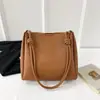 Bolso de Hombro Grande de Estilo Coreano para el Trabajo, Moderno y Elegante, Nuevo Bolso Cubo Sencillo Primavera 2026