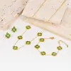 Conjunto de Colar, Brincos e Pulseira Colorido com Concha Branca em Formato de Coração, Flor de Trevo, Diamante Único e Estrela de Oito Pontas Transfronteiriço para Mulheres com um Toque de Luxo Leve e de Alta Qualidade