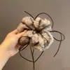 Fofo~ Scrunchie de Laço de Fita Popular para Outono e Inverno com um Pão Delicado e Fofo Acessório de Cabelo para Prender o Cabelo para Mulheres