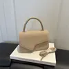 Tendência de Luxo Leve Verão 2026 Nova Moda Simples Retrô Estilosa Versátil Bolsa Quadrada Pequena de Ombro Cruzado de Mão