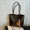 Bolsa de hombro grande de alta calidad para uso diario y de oficina, de temporada otoño/invierno, para mujer, bolsa tote casual, venta al por mayor transfronteriza