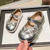 Zapatos Nuevos para Bebé y Niño Pequeño de Primavera 2026 con Cinta Mágica Elástica Lazo Zapatos de Princesa Suela Suave Superficie Suave Zapatos de Moda
