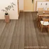 Pegatinas de Piso Autoadhesivas Engrosadas Resistentes al Desgaste Impermeables a Prueba de Humedad Piso de Cemento Plástico Alfombrillas Antideslizantes para Piso Estilo Moderno Simple con Textura de Madera