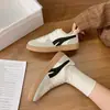 Verão 2026 Novo Comércio Exterior Tamanho Grande Feminino Casual Confortável Retro Tira Branca Moda Roupa Exterior Sapatos Individuais Tamanho Único