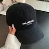 Gorra de Béisbol Azul Marino con Bordado de Letra Retro para Mujer, Uso Diario Casual, Ala Ancha, Sensación de Alta Calidad, Circunferencia de Cabeza Grande, Gorra Pico de Pato