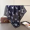 Bufanda Impresa Elegante de Seda Artificial, Chal de Alta Gama, Pañuelo Versátil para el Cuello, Pañuelo Cuadrado Pequeño, Pañuelo para la Cabeza, Bufanda para Mujer