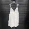 Vestido de tirantes con flor tridimensional estilo francés vintage para mujer, dulce y sexy, diseño de nicho, falda corta de línea A, a la moda, adelgazante