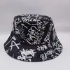 Chapéu Bucket Fashion com Estampa de Letras Que Faz o Rosto Parecer Menor, Versátil para Primavera e Verão, Chapéu de Sol Liso de Aba Larga, Novo Chapéu Bucket Tendência para Proteção Solar