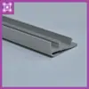 Tira de Extrusión de PVC Perfil de Extrusión Perfil de Forma Especial de PVC Extrusión de Plástico Retardante de Llama Resistente al Desgaste Tira de Tarjeta de Plástico Canaleta para Cables