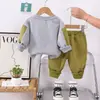Conjunto de Dos Piezas para Niños 2024 Algodón Cuello Redondo Estampado de Pera Sudadera Casual Pantalones Estampados Moda Fabricante de Origen Lote