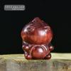 Escultura de Sândalo Verde Desenho Animado Côncavo e Convexo Homem Lutando Monstro Chaveiro DIY Pingente de Bolsa Corrente para Celular Brinquedo para Bebê