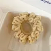 Novo anel de cabelo de pelúcia feminino para outono e inverno, anel de toalha plissado coreano, elástico para cabelo, corda simples para prender o cabelo, temperamento