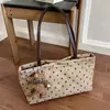 2026 Bolso de Mujer de Alta Gama Estilo Coreano Nuevo Bolso Tote de Lunares Bolso de Hombro para Mujer Bolso de Axila Bolso de Gran Capacidad