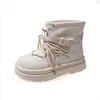 Botas de nieve impermeables y antideslizantes de suela gruesa para mujer, botas de algodón blanco, nuevo estilo de invierno 2026, con forro de felpa añadido para mayor calidez, adecuadas para climas fríos