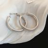Aretes de Aro Ancho con Alambre de Aguja de Plata Galvanizado en Oro Real, Dibujado, Simples Exagerados Europeos y Americanos, Aretes Retro de Estilo Cool de Alta Gama