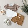 Pedido mínimo ropa infantil 2025 nueva ropa de verano para niños camiseta de manga corta a rayas de retazos pantalones cortos casuales traje de 2 piezas