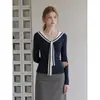 Camiseta feminina estilo coreano estilo universitário azul marinho com amarração no pescoço e mangas compridas, novo top de outono com design slim fit