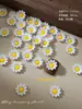 Accesorios de Arte para Uñas de Girasol de Verano Versátiles Frescos Japoneses Encantos de Flor de Resina 3D Decoraciones para Uñas Venta al por Mayor