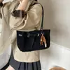 Bolso de Hombro Tote de Gamuza de Gran Capacidad Retro Otoño e Invierno para Mujer Nuevo 2026 de Gama Alta para Viajes