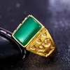 Anel Masculino Vietnamita Banhado a Ouro com Pedra Preciosa, Anel Masculino Banhado a Ouro Estilo Aberto com Calcedônia Imitação, Anel Popular Transfronteiriço que Preserva a Cor