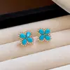Brincos de Tarraxa Flor Azul Turquesa Vintage para Mulheres, Design Único, Brincos Exquisitos Tendência 2026, Acessórios de Orelha de Luxo Leve de Alta Qualidade