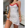 Camisón Nuevo Estilo Europeo y Americano 2025 con Estampado de Corazones Ajustado para Mujer con Encaje Cuello en V Ropa de Casa