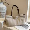 Exquisita bolsa de hombro y mano tipo tote retro de gamuza 2026 para mujer, nueva de otoño, gran capacidad, versátil, de nicho