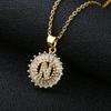 Collar con colgante de 26 letras inglesas redondas de tamaño pequeño con incrustaciones de cobre transfronterizo de Xiyin, europeo y americano, en stock, suministro directo al por mayor