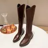 Botas altas de invierno y otoño estilo Knight con tacón grueso 2026 de punta, estilo británico para mujer, botas adelgazantes, botas de motocicleta de tubo alto, no por encima de la rodilla