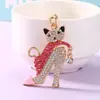 Llavero de zapato de tacón alto de gato de moda estilo coreano, colgante de aleación con incrustaciones de diamantes para bolso de mujer, llavero de regalo creativo