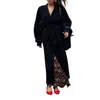 Nueva colección otoño/invierno 2026: Abrigo largo y vaporoso de estilo europeo y americano para mujer, con corte holgado, diseño de cinturón para anudar y una silueta relajada y oversized que cae por debajo de la rodilla