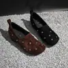 Mocasines de remaches estilo retro para mujer, nuevo modelo otoño 2026, zapatos de tacón grueso sin cordones para el trabajo, mocasines para mujer