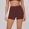 Shorts de yoga transfronterizos europeos y americanos con acabado cepillado para mujer, con un diseño sin costuras, ajustado al cuerpo, de cintura alta y que realza los glúteos, adecuados para deportes, running, fitness y secado rápido. 5555