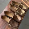 Novidade Primavera 2026: Mocassins Retro Slip-On de Couro de Boi de Primeira Camada, Mocassins Casuais de Couro Genuíno, Sapatos Femininos Totalmente Fechados