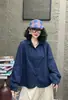 Camisa casual de algodón de gasa de doble capa, color liso, manga larga, solapa artística, nuevo estilo de otoño, corte holgado, estiliza y es versátil