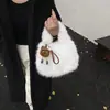Bolso de Hombro Versátil de Felpa de Gama Alta para Otoño e Invierno para Mujer 2025 Nuevo Diseño de Nicho Bolso Cubo Elegante para Viajes