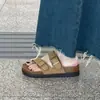 Sapatos Birkenstock de sola grossa para mulheres, calçado de verão para atividades ao ar livre, novo estilo 2026, chinelos Birkenstock de cortiça, sandálias casuais versáteis, calçados de praia