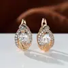 Pendientes transfronterizos de circón en forma de corazón, pendientes versátiles de nicho de lujo ligero incrustados de diamantes en forma de corazón