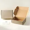 Caja de joyería de lujo ligero con asa de perla texturizada y diseño acanalado, textura de caja dura, adecuada para pendientes, pulseras y empaque de regalo; disponible en stock