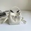 Bolso de Mano de Lujo de Gama Alta de Nicho para Mujer, Nuevo Bolso Cubo de Hombro Cruzado de Moda Tendencia Verano 2026
