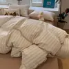 Conjunto de cama de quatro peças em algodão puro lavado, estilo ins de luxo leve, com bordas em concha e listras xadrez, adequado para dormitórios estudantis, conjunto de três peças