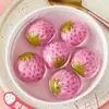 Tangyuan de Morango Inteiro, Tangyuan em Formato de Caqui e Amendoim, Tangyuan Multissabor, Lanche Popular para o Festival das Lanternas, Tangyuan Congelado Atacado