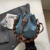 Bolsa Crossbody Texted Estilo Coreano 2024 Nova Moda Fosca Vintage Niche Design Bolsa de Ombro Feminina