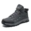 Novos sapatos de caminhada masculinos de tamanho grande para outono e inverno, sapatos de couro de cano alto para trekking e corrida em trilha ao ar livre para casais, atacado, preto